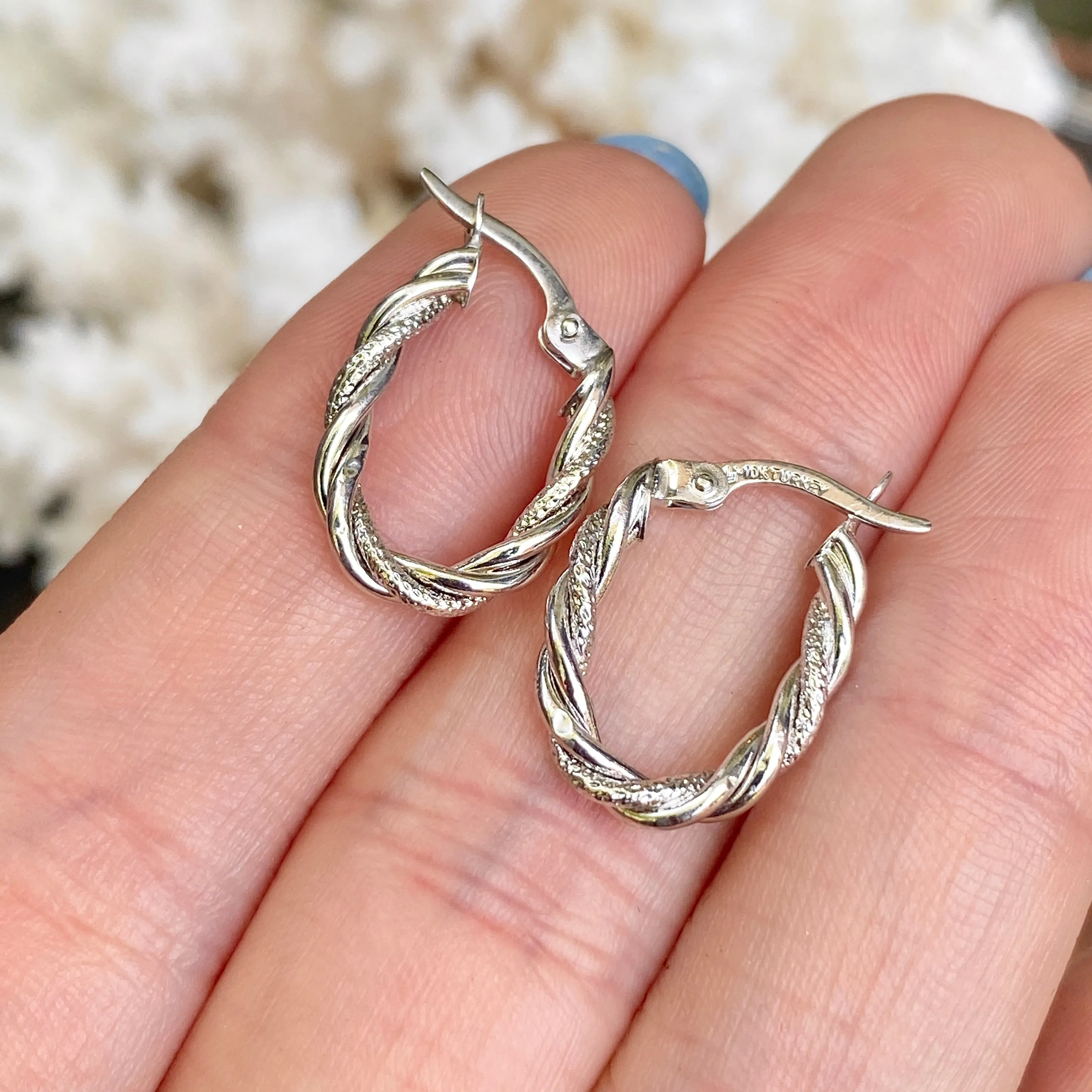 10KT White Gold Diamond-Cut   Polished Twisted Oval Hoop Earrings