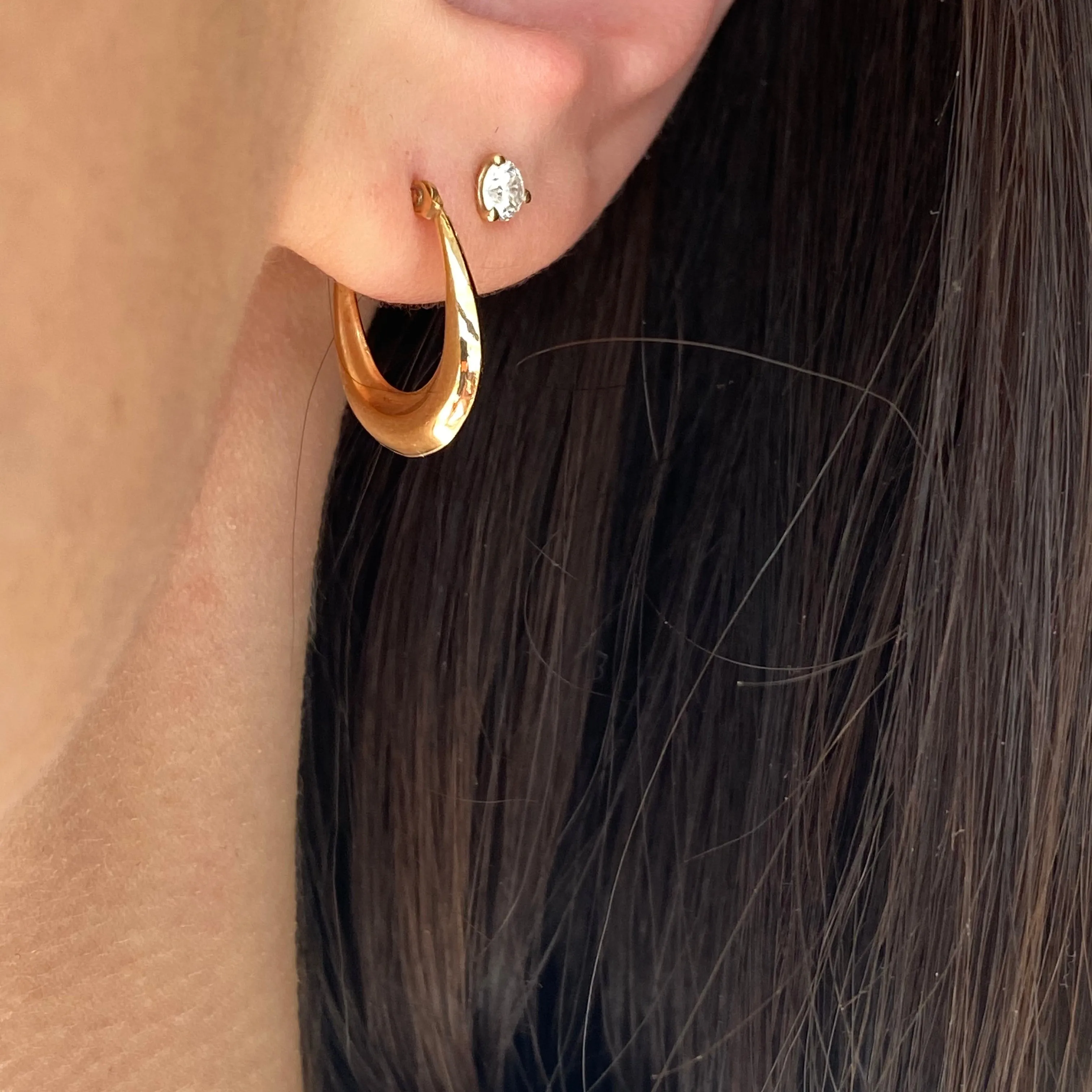 10KT Yellow Gold Polished Mini Hollow Oval Hoop Earrings