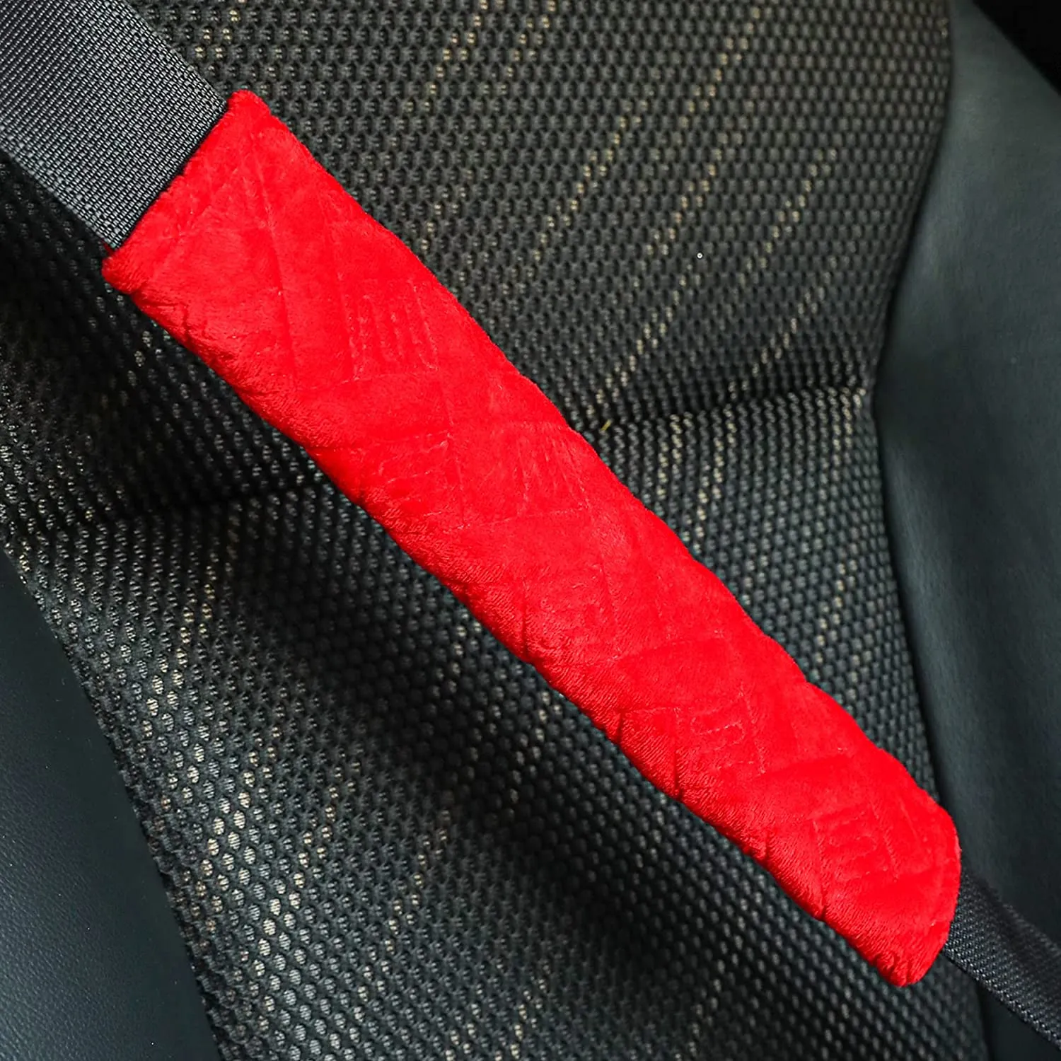 Car Seat Belt Pads Cover for A More Comfortable Driving, Universal Fit for All Cars Seat Belt Shoulder Strap Covers Harness Pad for Car Interior Accessories