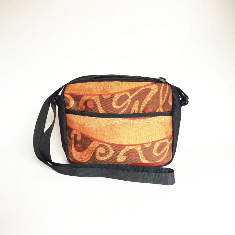 Derby Bag in Wave