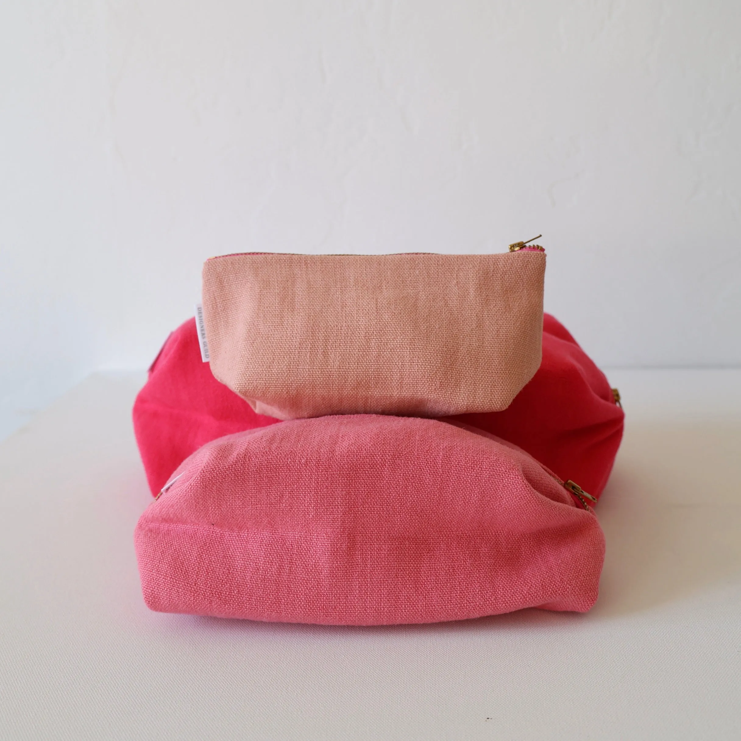 Designer's Guild Toiletry Bag Set - Pink