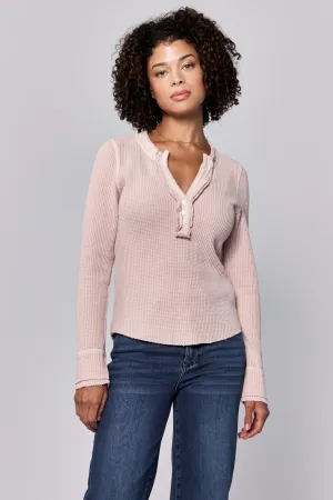 Luna Henley