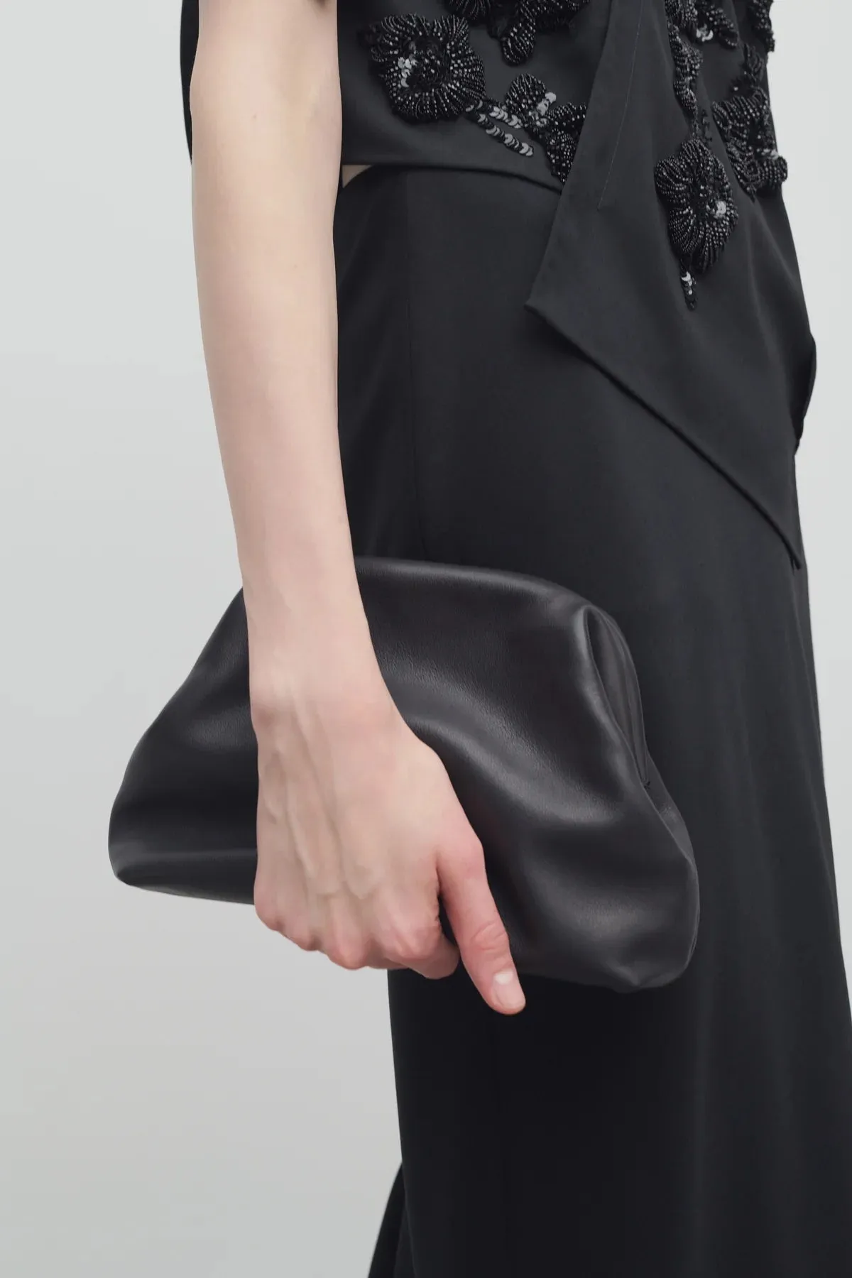 Mira Clutch in Leather - Black