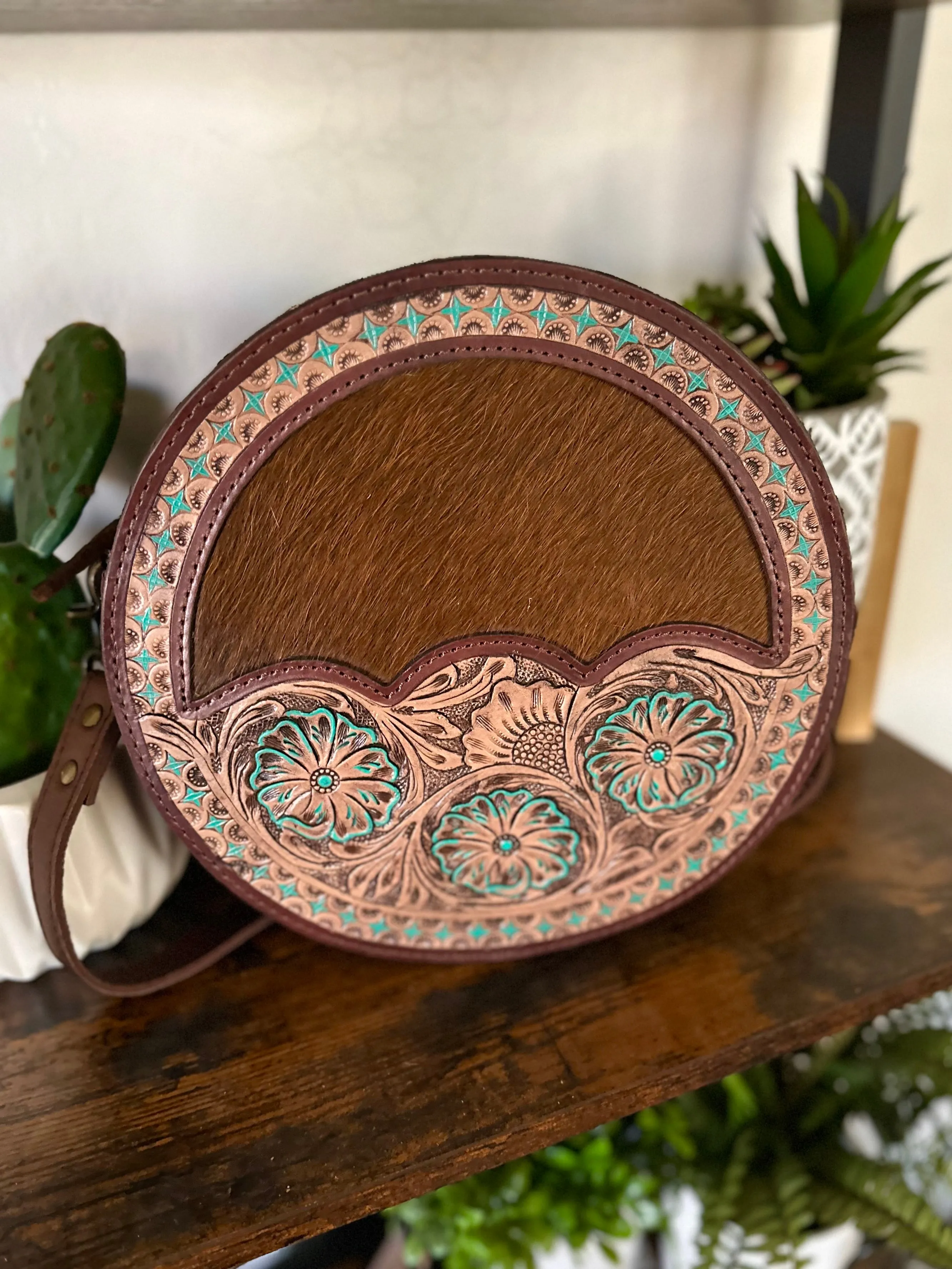 Scalloped Floral Tooled Cowhide 10” Canteen Purse