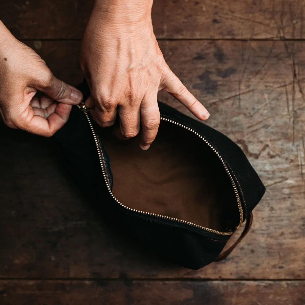 Sturdy Brothers Duck Canvas Dopp Kit - Navy