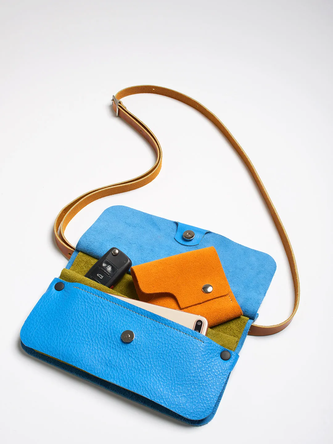 The Novella bag - True black bull hide leather
