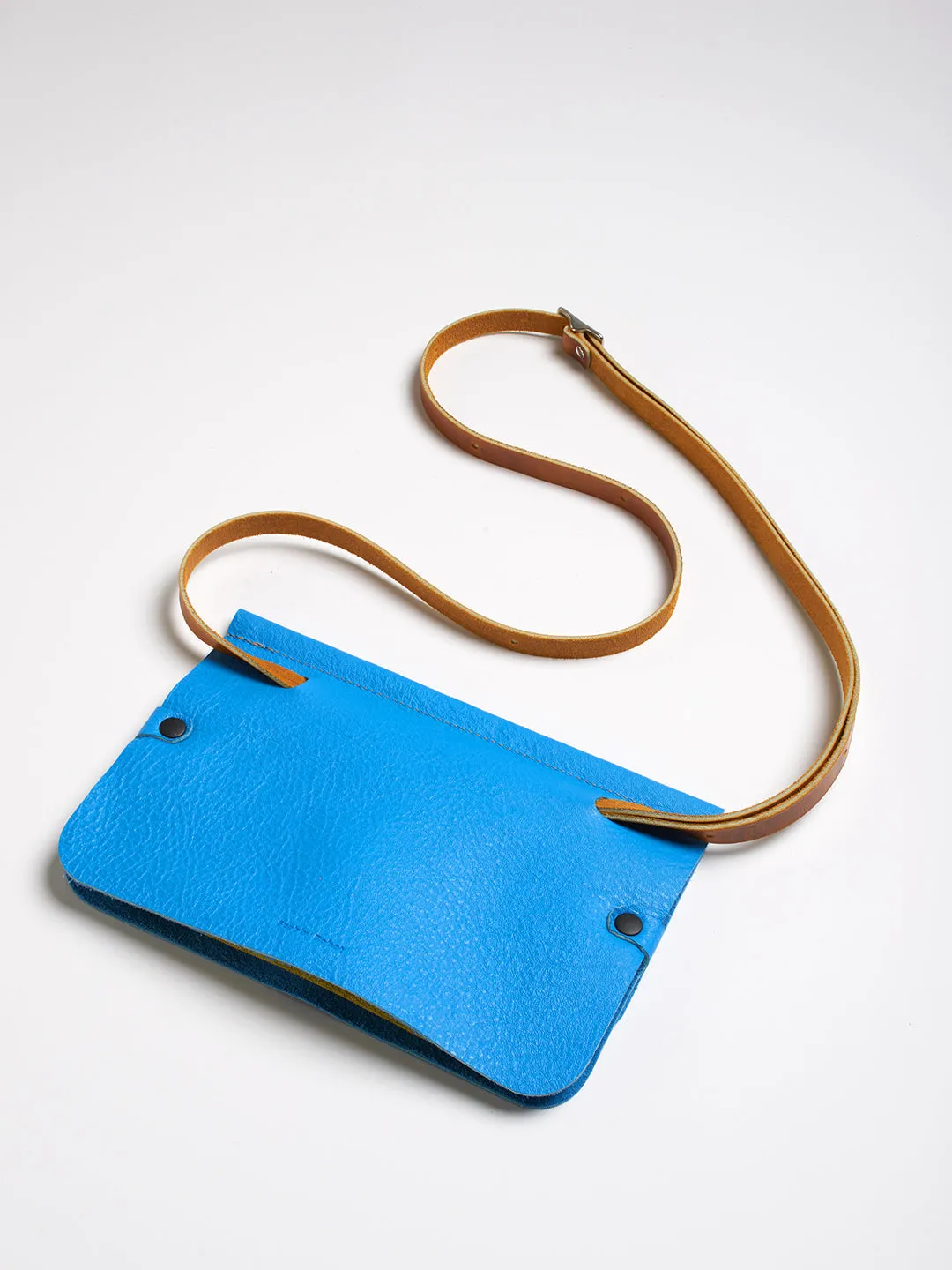 The Novella bag - True black bull hide leather