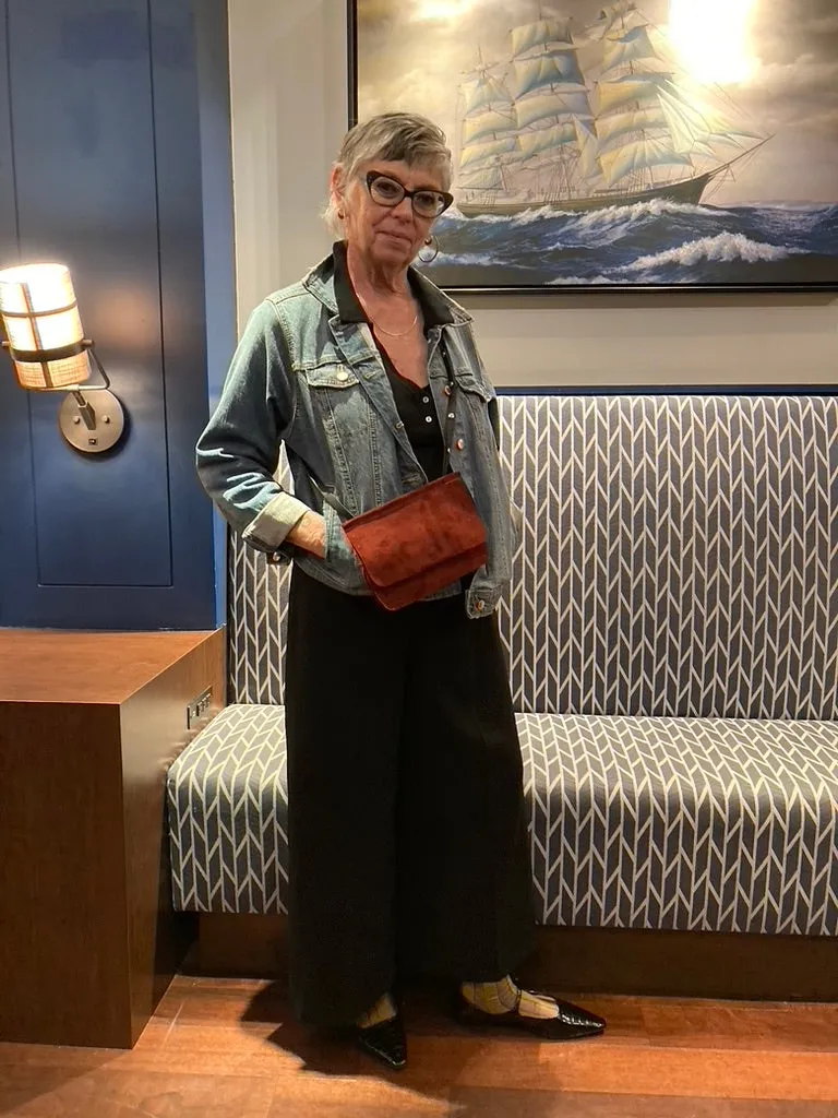 The Novella bag - True black bull hide leather